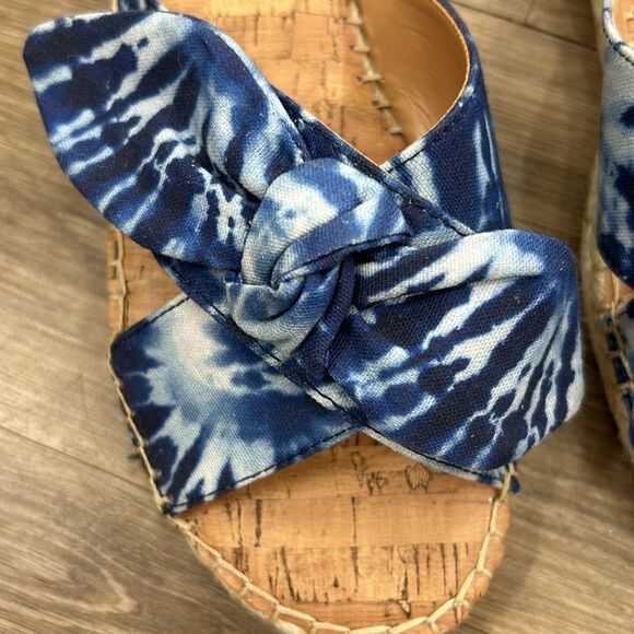 Nine West Blue And White Sandals - Picture 2 of 7